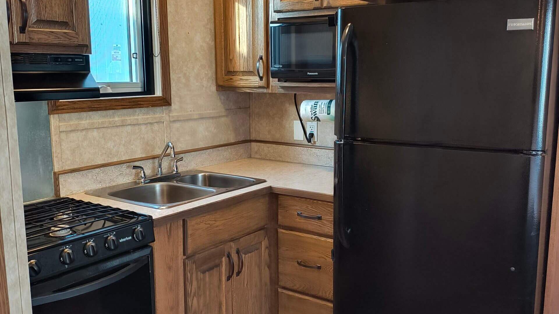 3 Suite Portable Accommodation Trailer